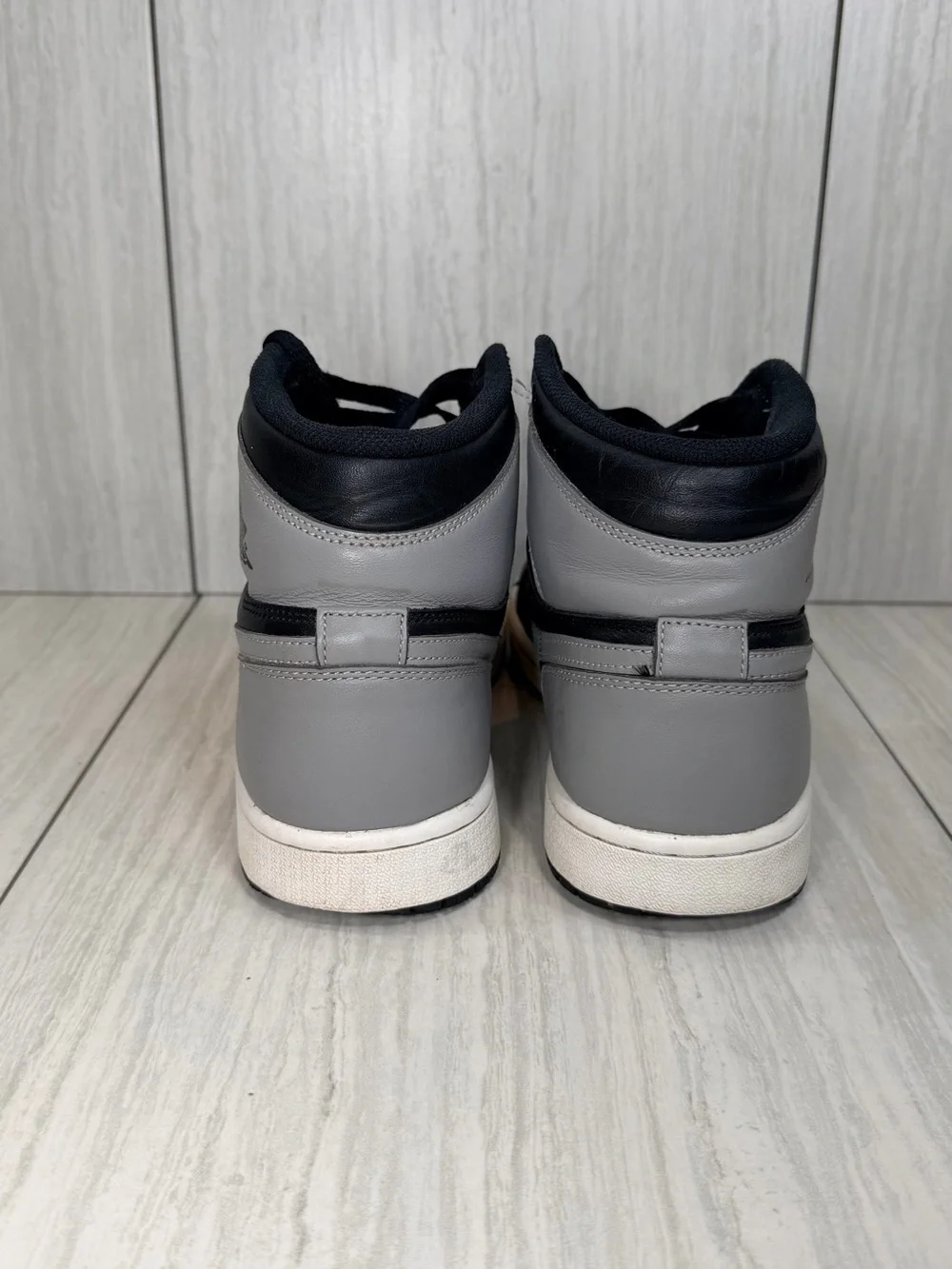 Jordan 1 Retro High OG “ Shadow”